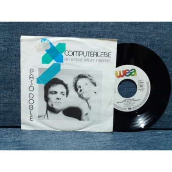 PASO DOBLE COMPUTERLIEBE - STANDHYANE