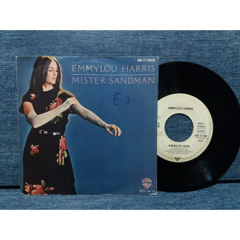 EMMYLOU HARRIS MISTER SANDMAN