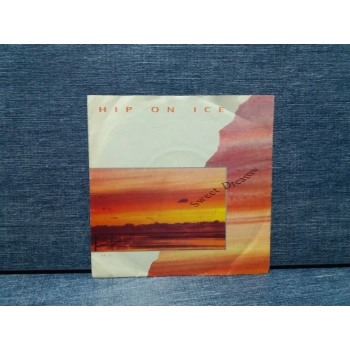 HIP ON ICE SWEET DREAMS