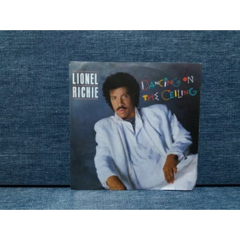 LIONEL RICHIE DANCING ON THE CEILING