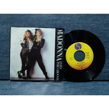 MADONNA INTO THE GROOVE