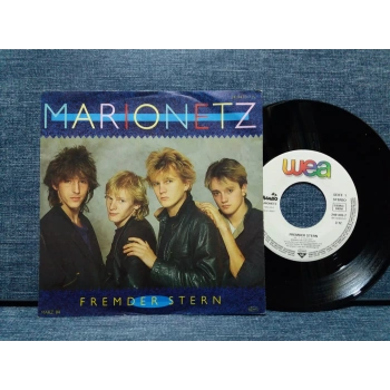 MARIONETZ FREMDER STERN