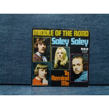 MIDDLE OF THE ROAD SOLEY