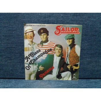 SAILOR A GLASS PANAMA