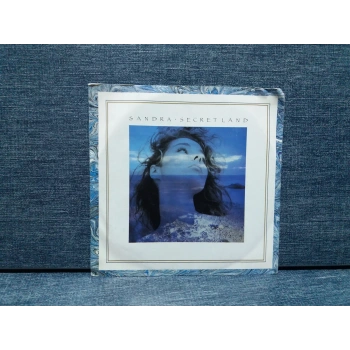 SANDRA SECRET LAND