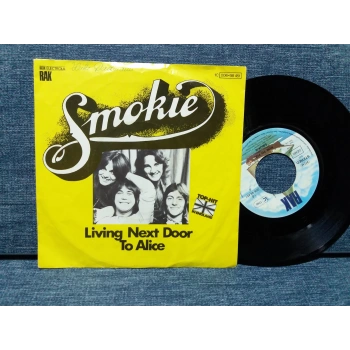 SMOKIE LIVING NEXT DOR TO ALICE