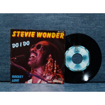 STEVIE WONDER DO I DO ROCKET LOVE