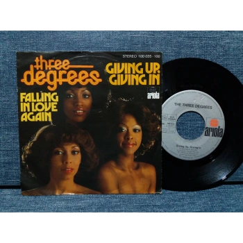 THREE DEGREES FALLING IN LOVE - GICING UP