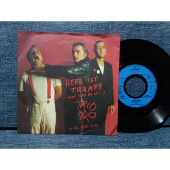 TRIO GIRL GIRL GIRL
