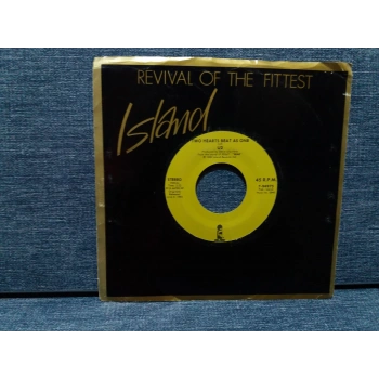 U2 NEW YEARS DAY - TWO HEARTS BEAT AS ONE