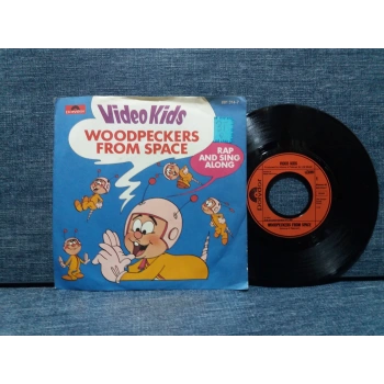 VIDEO KIDS WOODPECKERS FROM SPACE