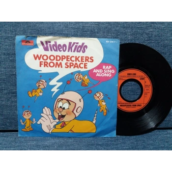 VIDEO KIDS WOODPECKERS FROM SPACE