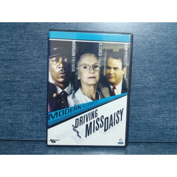 BAYAN DAISY NIN ŞÖFÖRÜ DVD FİLM