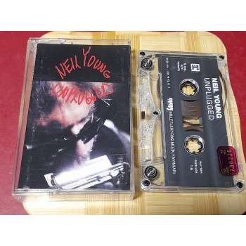 NEIL YOUNG UNPLUGGED MÜZİK KASET