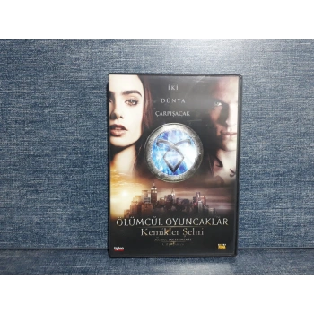 ÖLÜMCÜL OYUNCAKLAR KEMİKLER ŞEHRİ DVD FİLM (SIFIR)