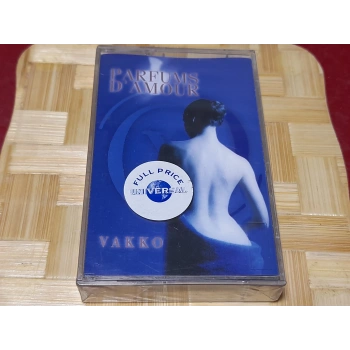 PARFUMS DAMOUR CHANSONS HITS MÜZİK KASET