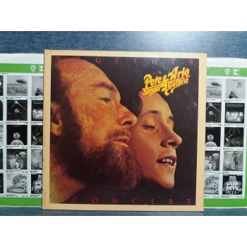 PETE SEEGER ARLO GUTHRIE TOGETHER IN CONCERT 2 LP