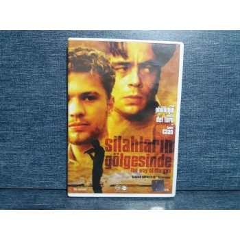 SİLAHLARIN GÖLGESİNDE DVD FİLM