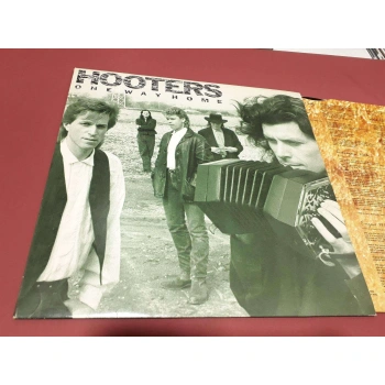 HOOTERS ONE WAY HOME