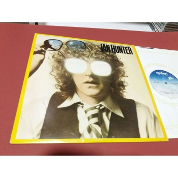 IAN HUNTER NEVER ALONE
