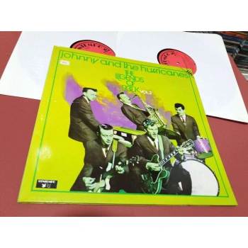 JOHNNY AND THE HURRICANES LEGENDS ROCK   2 LP