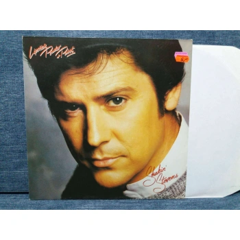 SHAKIN STEVENS LIPSTICK POWDER