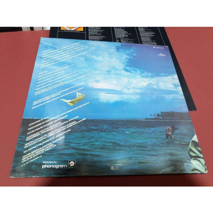 10 cc BLOODY TOURIST