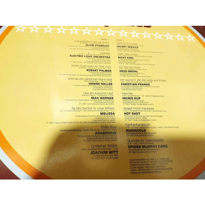 16 TOP HITS MARZ APRIL 1982