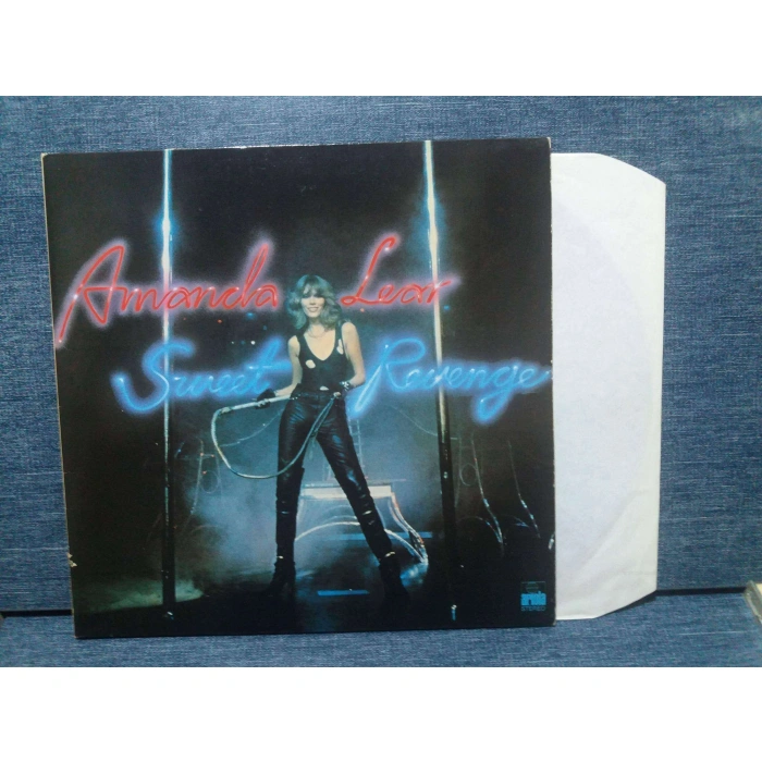 AMANDA LEAR SWEET REVENGE