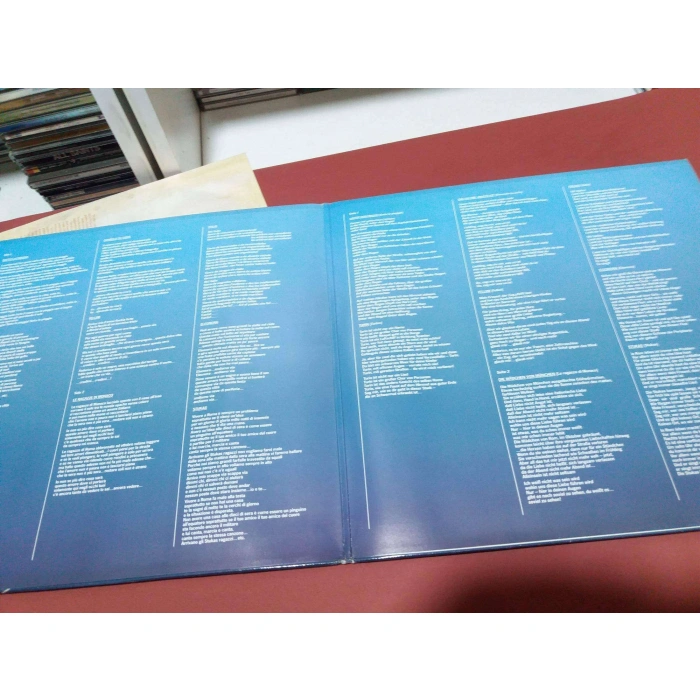 ANTONELLO VENDITTI SOTTO LA PIOGGIA