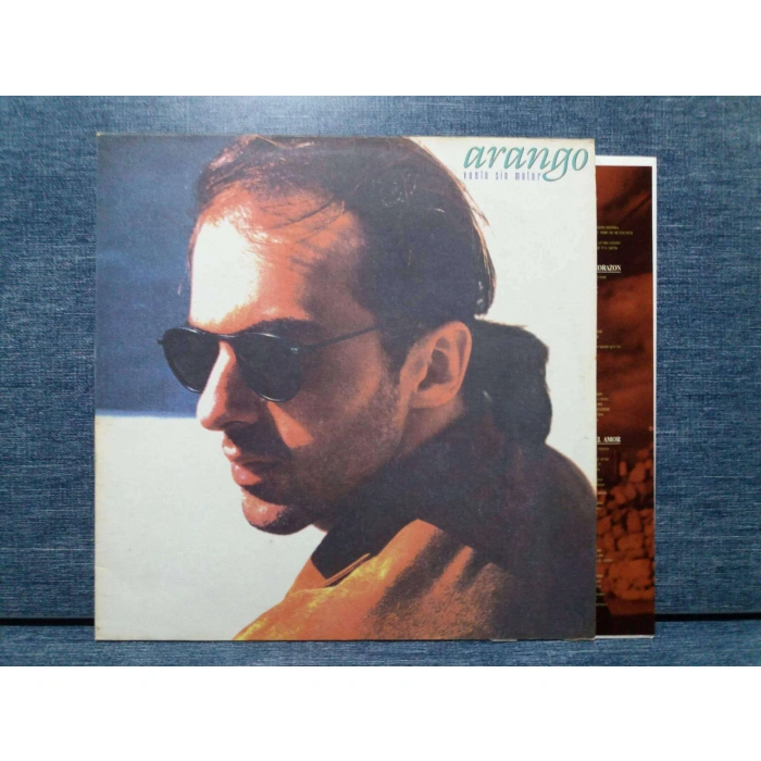 ARANGO VUELO SIN MOTOR