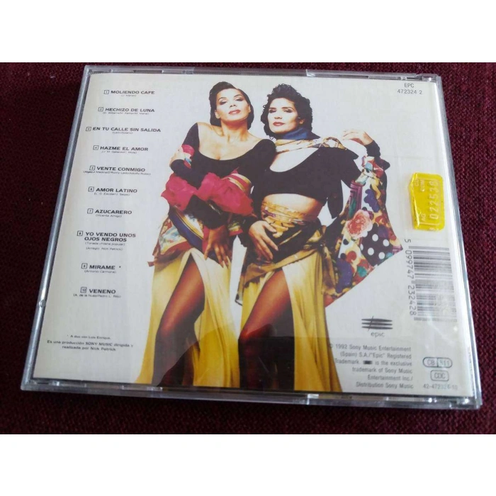 AZUCAR MORENO OJOS NEGROS