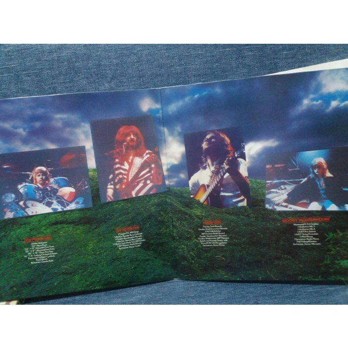 BARCLAY JAMES HARVEST LIVE TAPES  2 LP