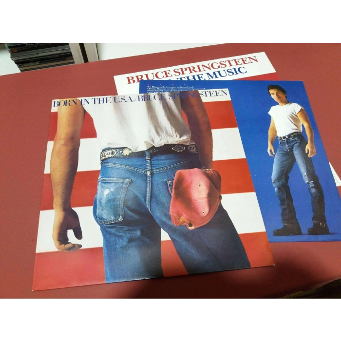 BRUC SPRINGSTEEN BORN IN THE USA