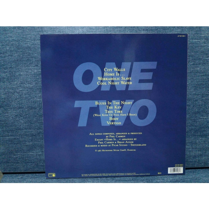 CITY WALLS PHIL CARMEN