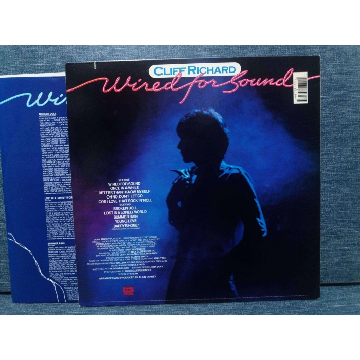 CLIFF RICHARD WIRED FOR SOUND