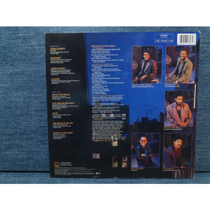 COMMODORES NIGHTSHIFT