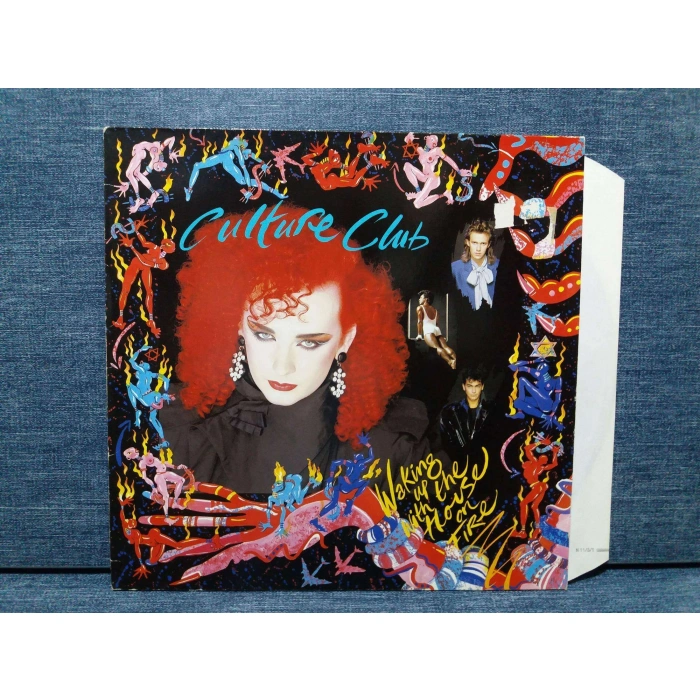 CULTURE CLUB WAKING UP WITH HOUSE