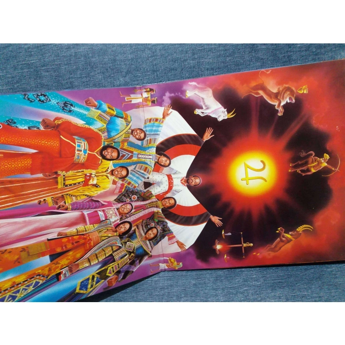 EARTH WIND FIRE I AM