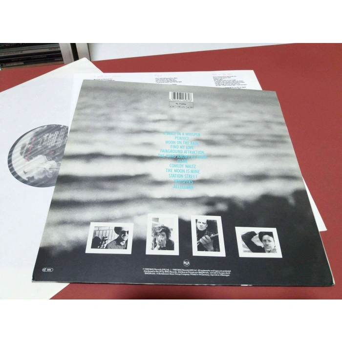 FAIRGROUND ATTRACTION MILLION KISSES