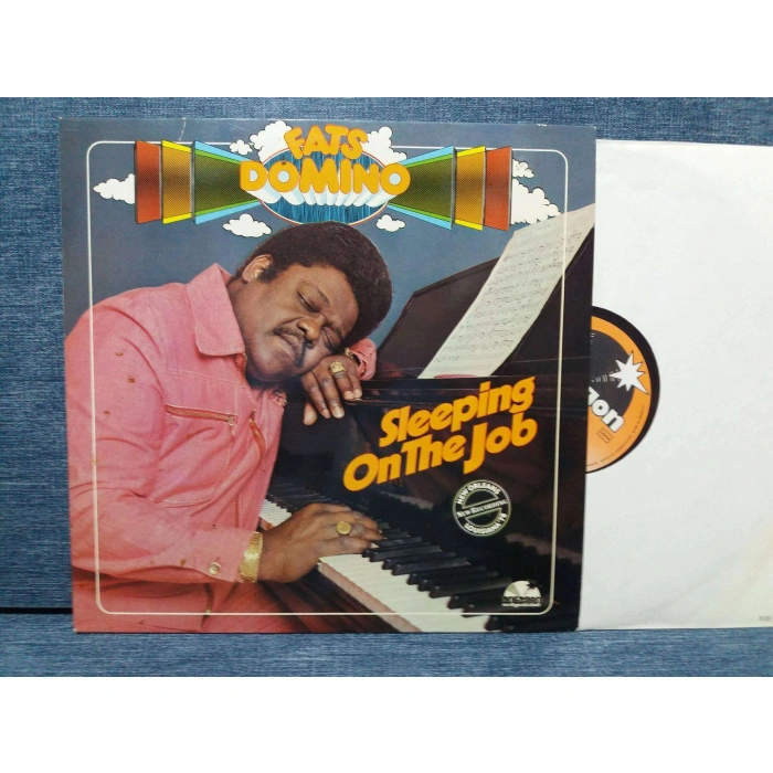 FATS DOMINO SLEEPING ON THE JOB