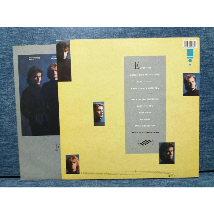 FREIHEIT ROMANCING IN THE DARK