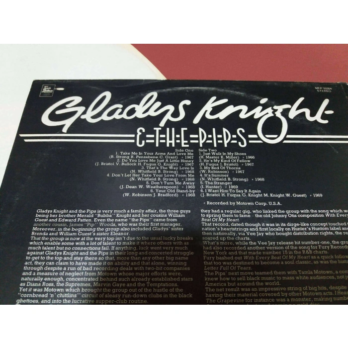 GLADYS KNIGHT FABULOUS