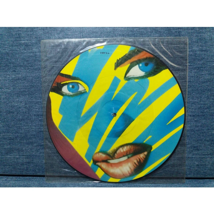 GRACE JONES  MAXI LP   (PICTURE)