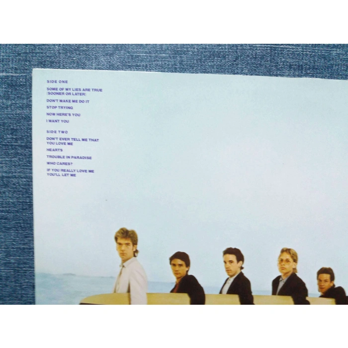 HUEY LEWIS AND THE NEWS