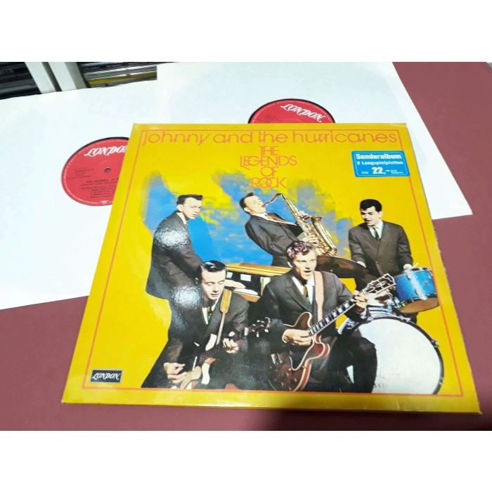 JOHNNY AND THE HURRICANES LEGENDS ROCK   2 LP