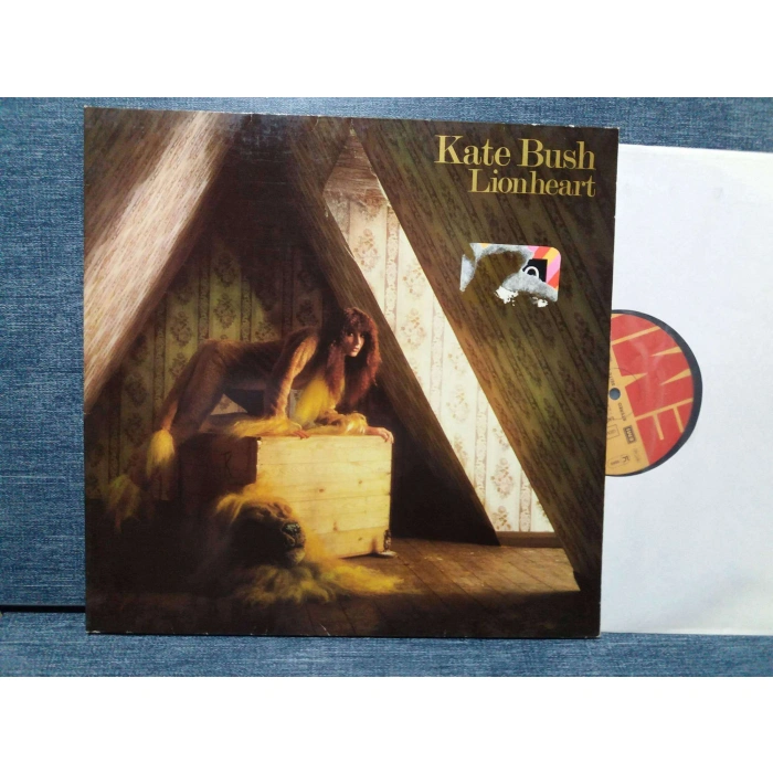 KATE BUSH LION HEART