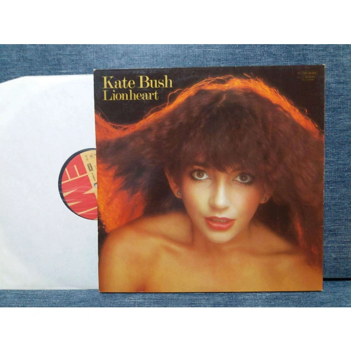 KATE BUSH LION HEART