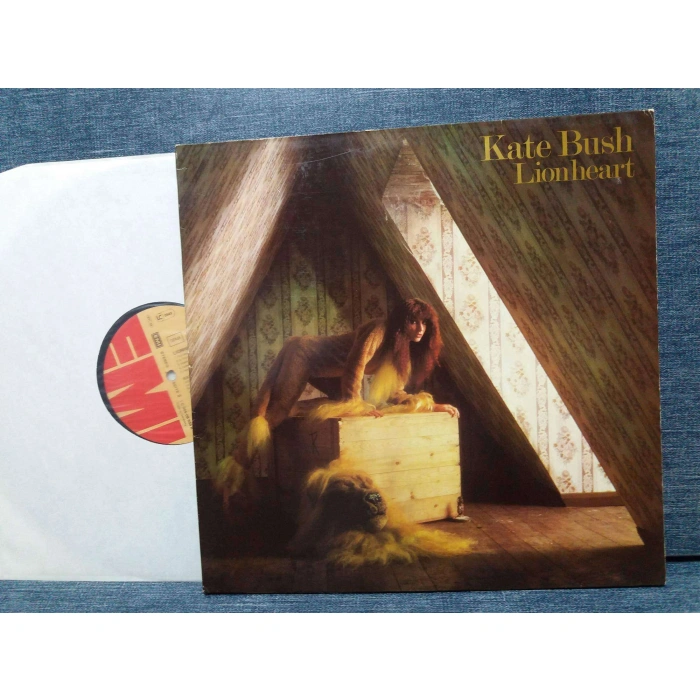 KATE BUSH LION HEART