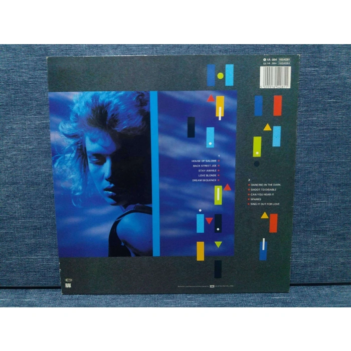 KIM WILDE CATCH AS CATCH CAN